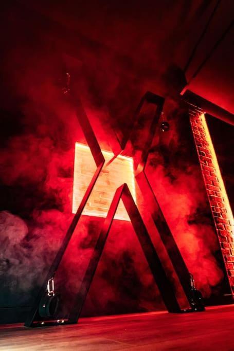 Loveroom O Diable Des Plaisirs Avec Jacuzzi 图尔昆 外观 照片